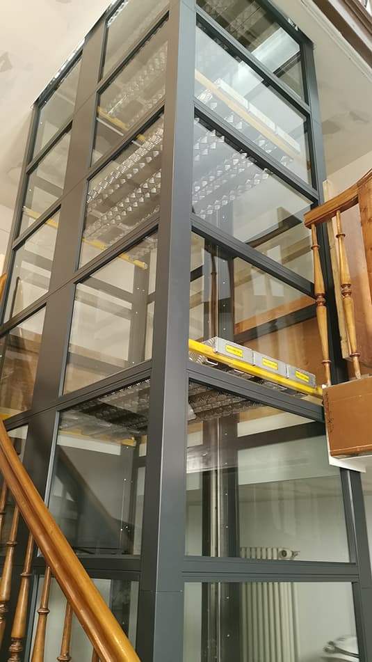 img_rorschach_535x951px_01