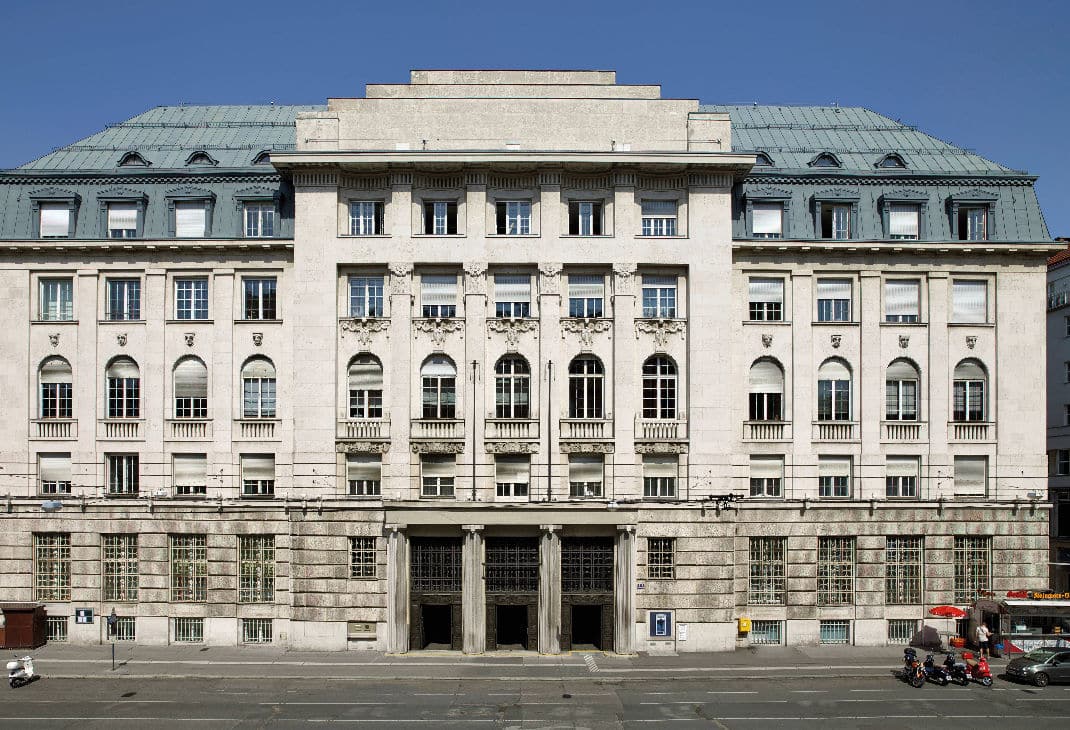 kone-image-haus-am-schottentor-wien_5Fassade_9978_helmut-karl-lackner_1070x730px_04_carousel.jpg