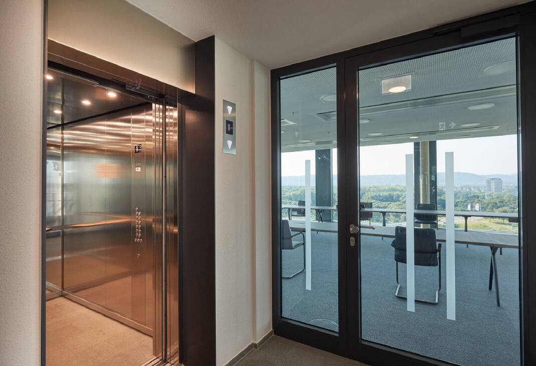 img_car1_hinterm hauptbhf