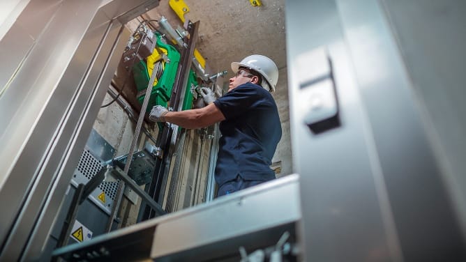 KONE EcoDisc®-Antrieb: KONE Aufzüge mit regenerativem Antrieb erzeugen Strom und sparen Energie